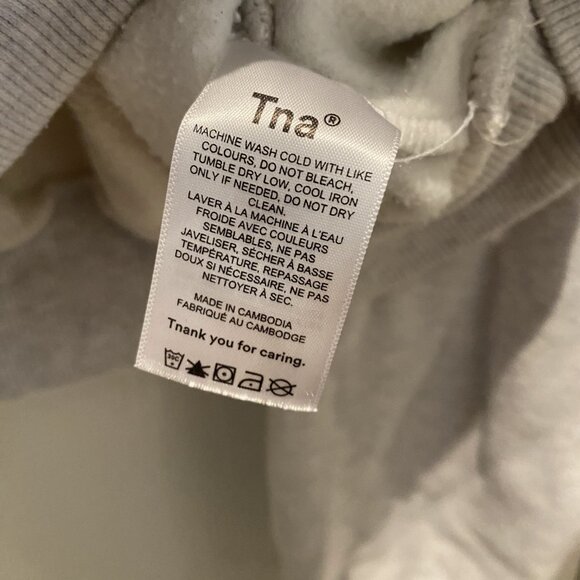 Aritzia Gray Cropped Hoodie - Picture 3 of 6